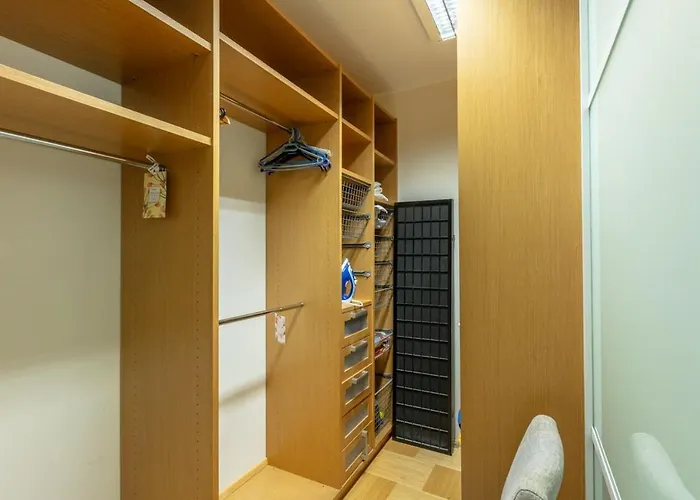 Private Entry Apartament